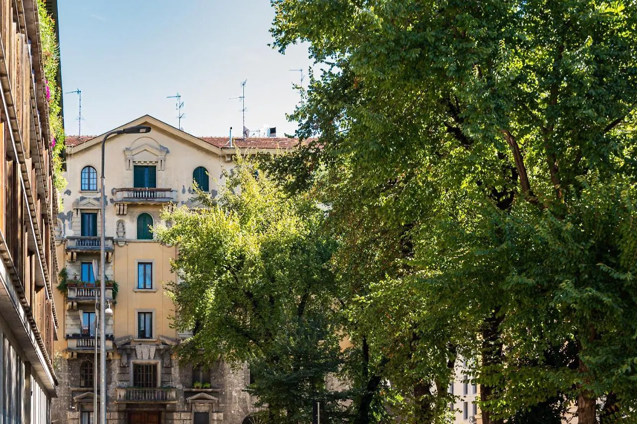 Brera Livings, Charming Flat Near Duomo Apartment Milan 0*,
